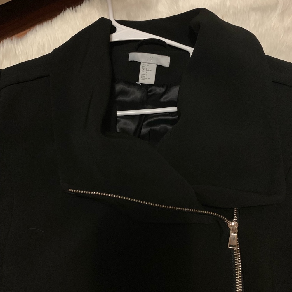 H&M Black blazer